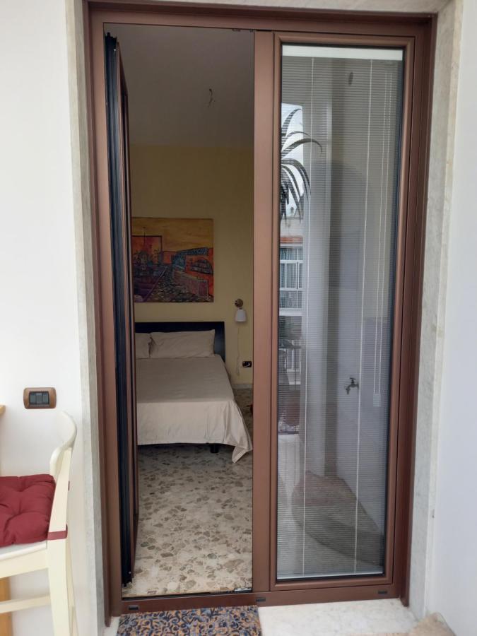 Confortevole Bari Kültér fotó